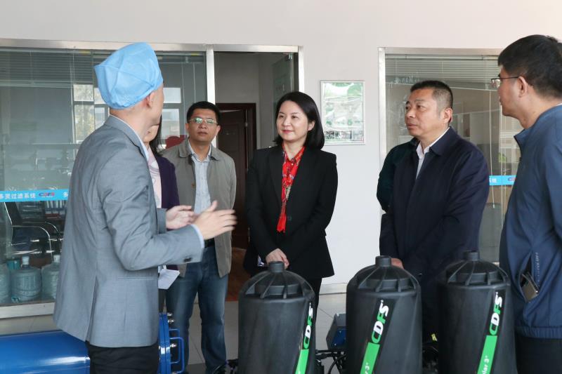 省商務(wù)廳帶隊來園調(diào)研 省商務(wù)廳帶隊來園調(diào)研